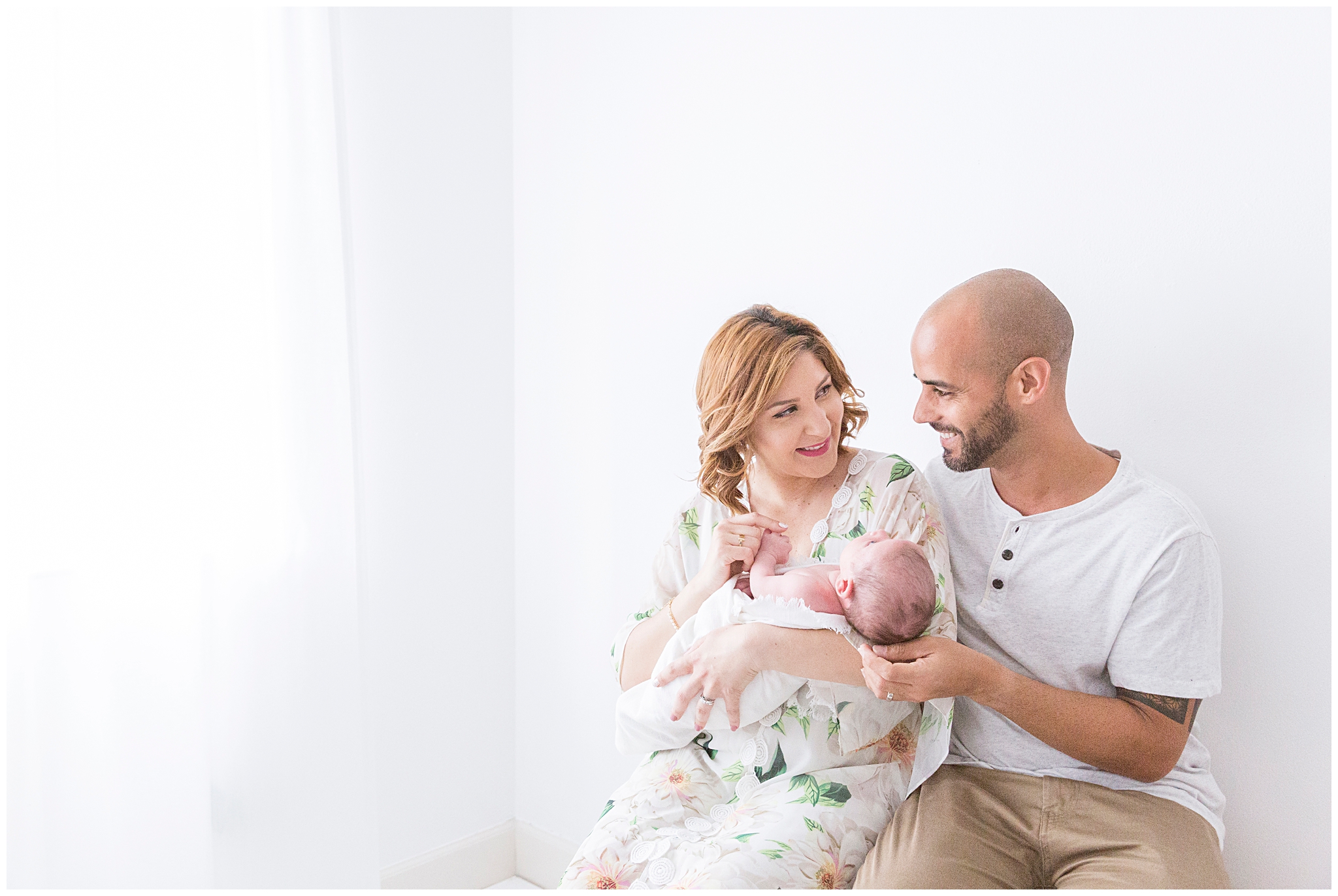 Family newborn photographer in photography studio | Miami, FL