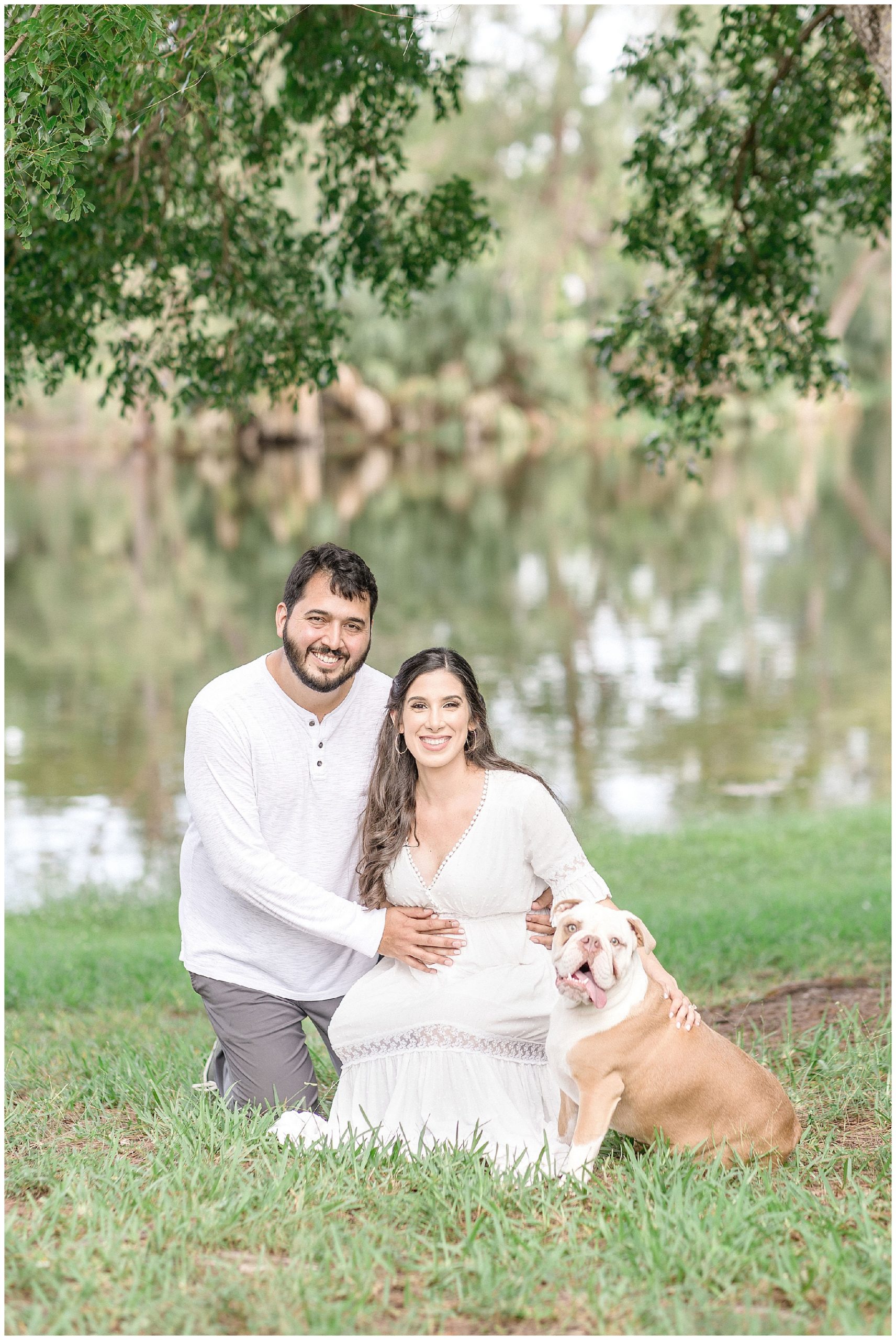 South Florida Maternity session with bulldog. Photos by Ivanna Vidal Photography.